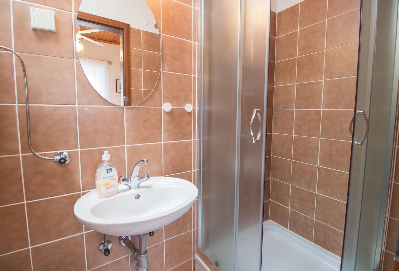 Rooms Sofija Selce Eksteriør bilde