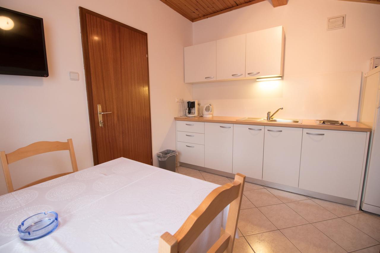 Rooms Sofija Selce Eksteriør bilde
